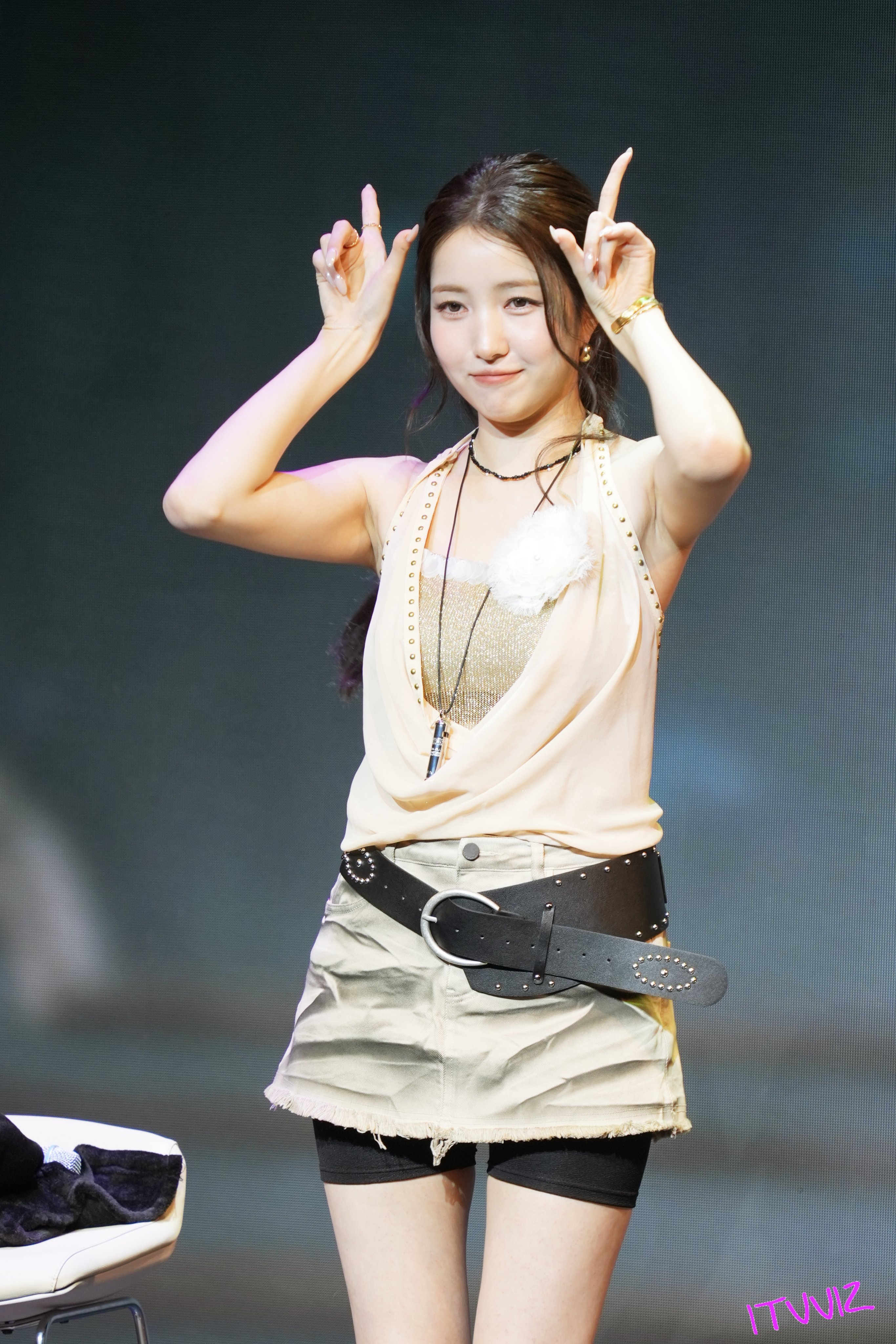 여자친구 소원 wearing PB046B